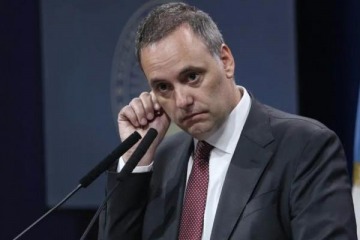 Foto de Insólito: el gobierno quiere dejar de discutir Adorni y el Caso Libra y manda Ficha limpia al Congreso