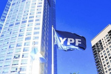 Foto de Avanza la privatización silenciosa: YPF pone en venta Metrogas y busca recaudar más de 700 millones de dólares