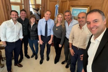 Foto de Con la presencia de Adorni, el Gobierno vuelve a reunir a su mesa política