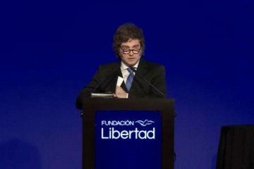 Foto de Milei repudió el ataque a Donald Trump y responsabilizó a la "izquierda" al acusar un "nuevo ataque de violencia política"