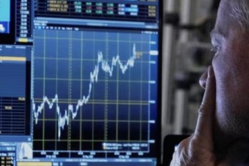 Foto de Suben el Riesgo Pais y la deuda mientras despegan acciones por privatizaciones