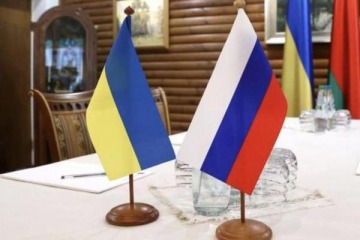 Foto de Putin anuncia una tregua limitada y lanza una amenaza a Kiev en plena escalada por el Día de la Victoria