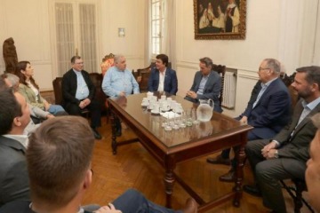 Foto de Crisis social: tras la reunión de intendentes con la Iglesia, ya se puso en marcha la mesa del diálogo