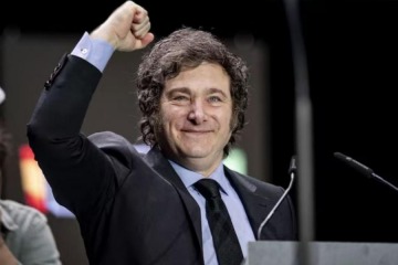 Foto de Milei anunció un “Súper RIGI”, un proyecto para incentivar "sectores que nunca han existido en Argentina"