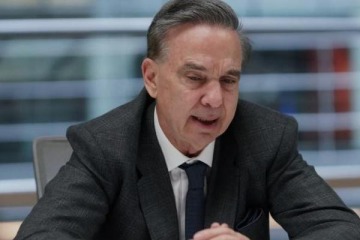 Foto de Pichetto se acerca otra vez a Cristina y presentó con el kirchnerismo una ley para frenar el derrumbe pyme
