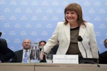 Foto de En plena interna libertaria, Bullrich inicia su campaña en la Ciudad con una caminata en Lugano