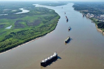 Foto de Hidrovía: Unión por la Patria denunció anomalías en la licitación y pidió frenarla