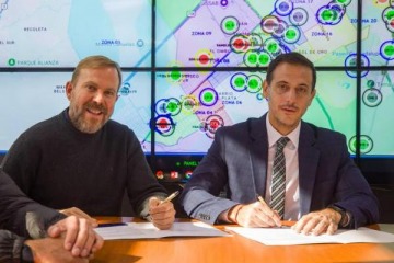 Foto de Julián Álvarez y Gastón Granados firmaron un convenio marco de cooperación institucional en materia de seguridad