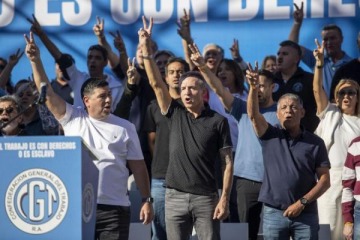 Foto de La CGT marcha con la universidad pública y avanza contra las medidas de ajuste del gobierno