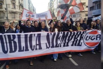 Foto de La UCR se sumó a la marcha universitaria y buscó despegarse del ajuste de Milei