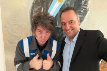 Foto de Sigue el respaldo fuerte a Adorni en pleno escándalo y Milei se reunió con él en Olivos