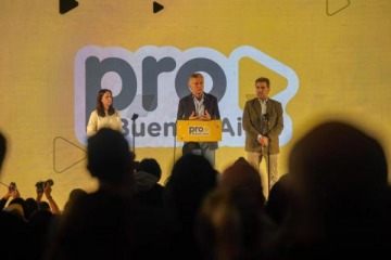 Foto de Macri juntó al PRO y volvió a marcarle la cancha al gobierno: "Si callamos el populismo avanza"