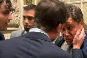 Foto de Sobreseyeron a Santiago Caputo tras la denuncia de Facundo Manes por amenazas