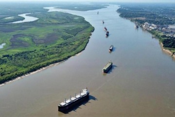 Foto de Hidrovía: denuncian que el Gobierno armó una “trampa” en la licitación del dragado