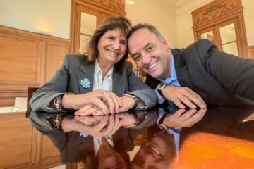 Foto de Teléfono para Adorni: Bullrich anticipó la presentación de su declaración jurada