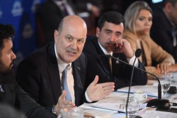 Foto de Con reformas a la redacción inicial de Sturzenegger, el Senado dictaminó la ley de inviolabilidad de la propiedad privada