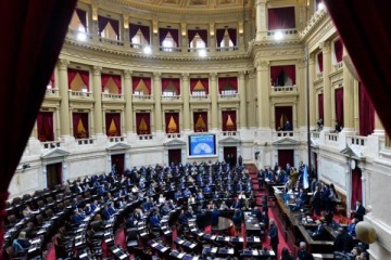 Foto de La oposición busca prohibir por cinco años la importación de indumentaria usada frente a la crisis productiva