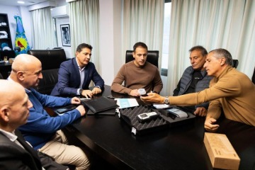 Foto de Julián Álvarez y Marinucci firmaron un compromiso para reforzar controles de tránsito pesado en Lanús