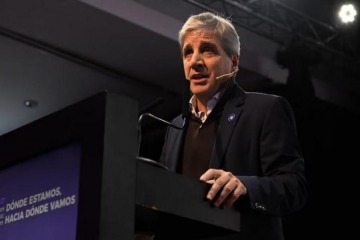 Foto de Pese a todos los pronósticos, Caputo aseguró que Milei "ganará cómodamente" la reelección