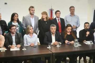 Foto de Legisladores cordobeses pidieron el jury para los fiscales Raúl Garzón e Iván Rodríguez tras el femicidio de Agostina Vega