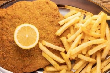 Foto de Caída del consumo: el índice milanesa con fritas marcó que un porteño puede comprar 53 platos menos por mes desde que asumió Milei