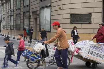 Foto de Canasta básica: una familia necesitó más de un millón y medio de pesos para no ser pobre