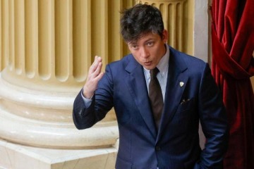 "Si tienen un problema con eso hay que elegir mejores senadores": la defensa de Santiago Caputo al cambio en la designación de jueces