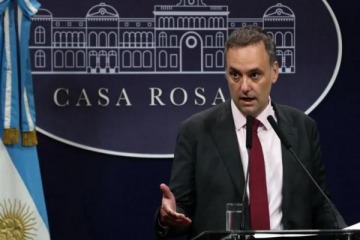 Foto de El PRO calificó de "imprudente" la participación de Adorni en el acto por el Día de la Bandera