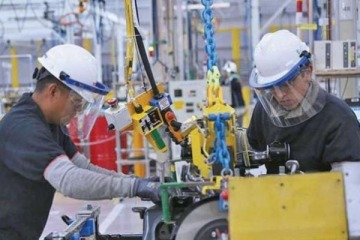 Foto de El empleo formal sigue en picada: el salario mínimo ya perdió casi el 40% desde el 2023