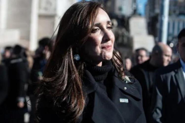 El dardo de Victoria Villarruel para Manuel Adorni "No hay nadie más peleado con los valores de Belgrano"