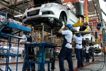 Foto de La industria retrocedió casi 5% interanual y 0,8% frente a abril