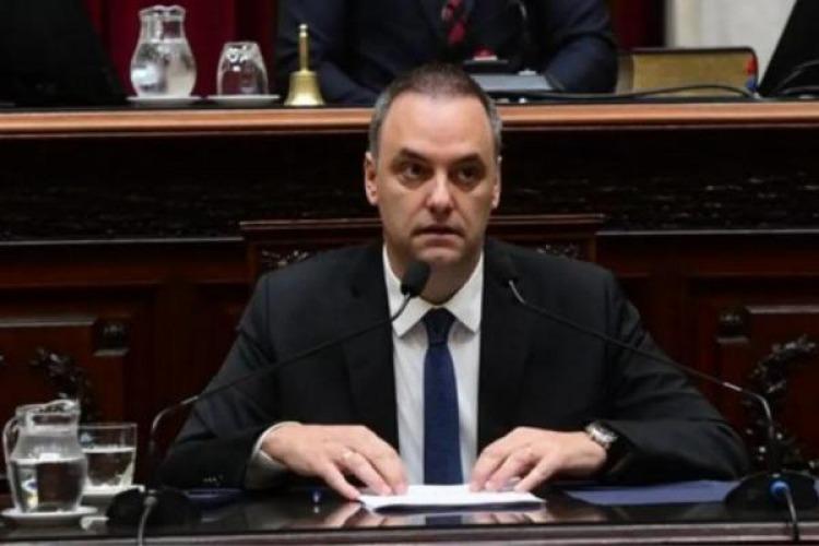 Citarán a Manuel Adorni a Comodoro Py para exigirle nuevas medidas sobre su patrimonio