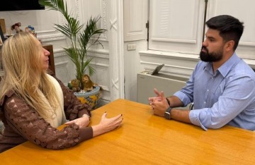 Foto de Karina Milei se reunió con el Secretario de Comunicación, Fabián Fernández, para establecer agenda de trabajo