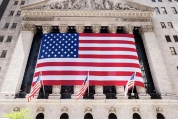 Foto de Wall Street cerró un semestre récord con el S&P 500 en su mejor trimestre desde 2020