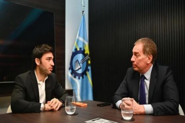 Foto de Santilli se reunió con Torres para discutir la reforma electoral y la realización de obras en Chubut