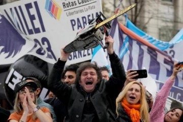 Foto de El ajuste de Milei profundiza el ahogo financiero de las provincias: se desploman las transferencias nacionales