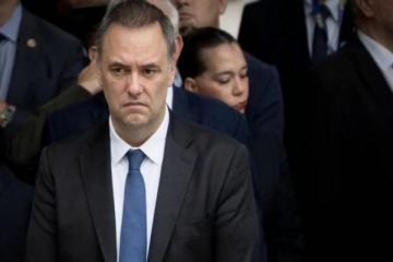 Foto de El Gobierno confirmó que Adorni mantendrá la custodia oficial por "motivos de seguridad"
