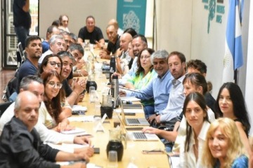 Foto de Paritarias: los gremios docentes aceptaron la propuesta del Gobierno bonaerense