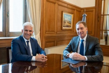 Foto de Santilli se reunió con Claudio Poggi con la eliminación de las PASO y la reforma del BCRA en agenda