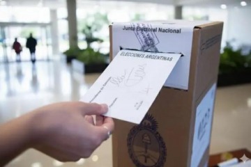 Foto de De cara a las elecciones del 2027: el impacto del escándalo de Adorni, la oposición sigue al frente y el PRO continúa relegado