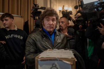 Foto de Milei ratificó que busca eliminar las PASO: "Los problemas de la política los tiene que resolver la política"