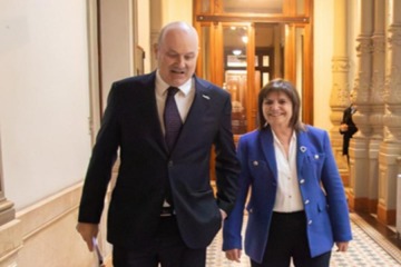 Foto de Bullrich y Sturzenegger se reunirán para destrabar la ley de Propiedad Privada
