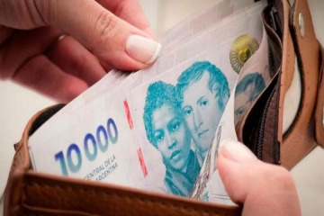 Foto de Desde que asumió Milei, el salario mínimo acumula una caída de más del 40% en su poder de compra