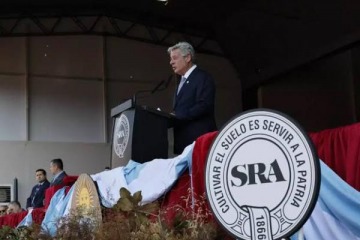 Foto de Con Milei entre el público, la SRA apuntó contra el Gobierno por “el peso de las retenciones”