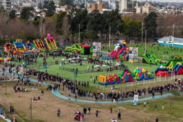 Foto de Más de 60 mil vecinos disfrutaron la primera semana de vacaciones de invierno en "Universo Aventura Lanús”
