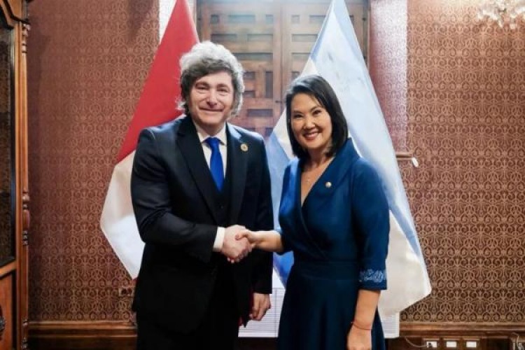 Milei se reunió con Keiko Fujimori, la mandataria electa de Perú