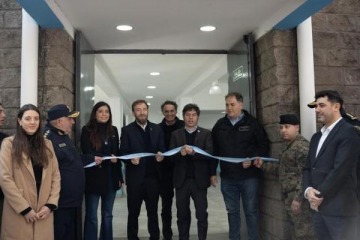 Foto de Otermín y Kicillof inauguraron una Base UTOI con 100 nuevos efectivos en Lomas