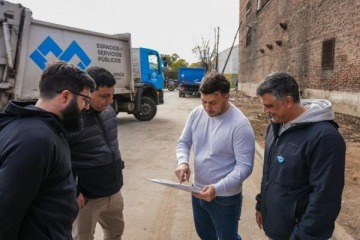 Foto de El Municipio de Lanús inició las tareas de erradicación de un basural crónico