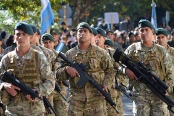 Foto de El Gobierno otorgó un bono extraordinario de $50.000 a las Fuerzas Armadas, policiales y de seguridad federales