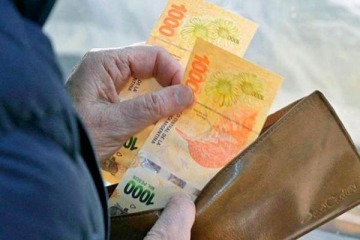 Foto de Un estudio expuso la crisis económica Argentina, al comparar el poder de compra de salarios con otros países de la región